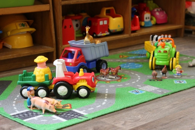 Farm Vehicles & Animals